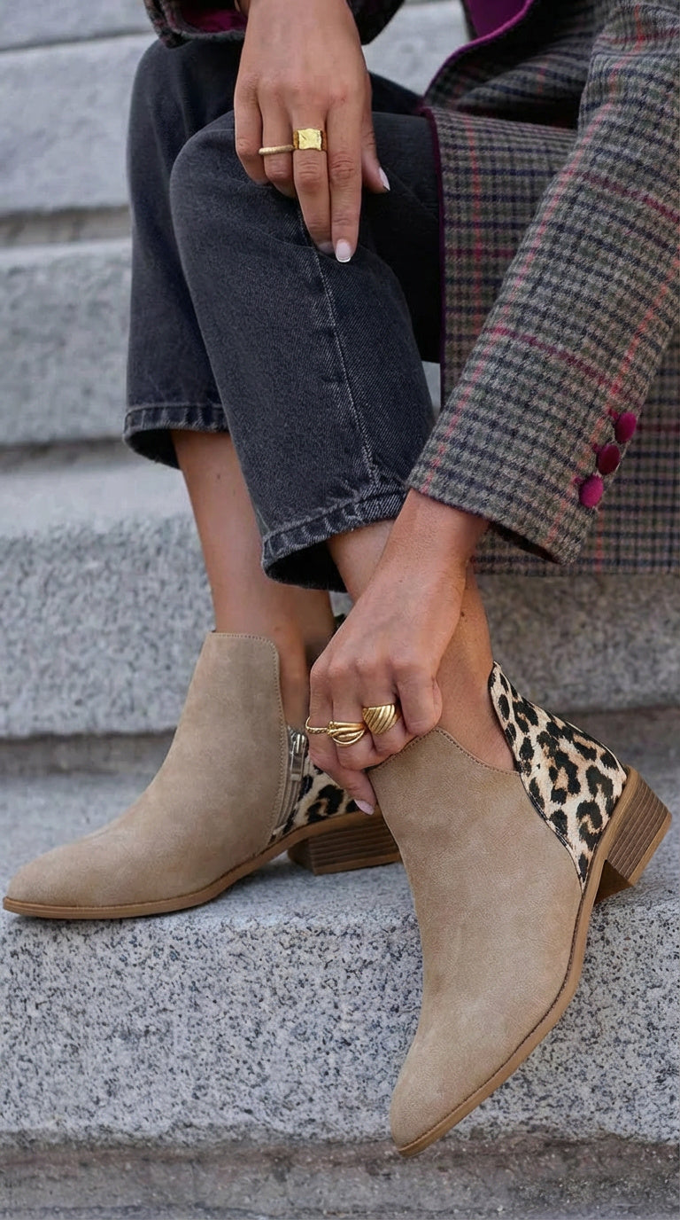 STIVALETTO ELEGANTE CON DETTAGLIO ANIMALIER
