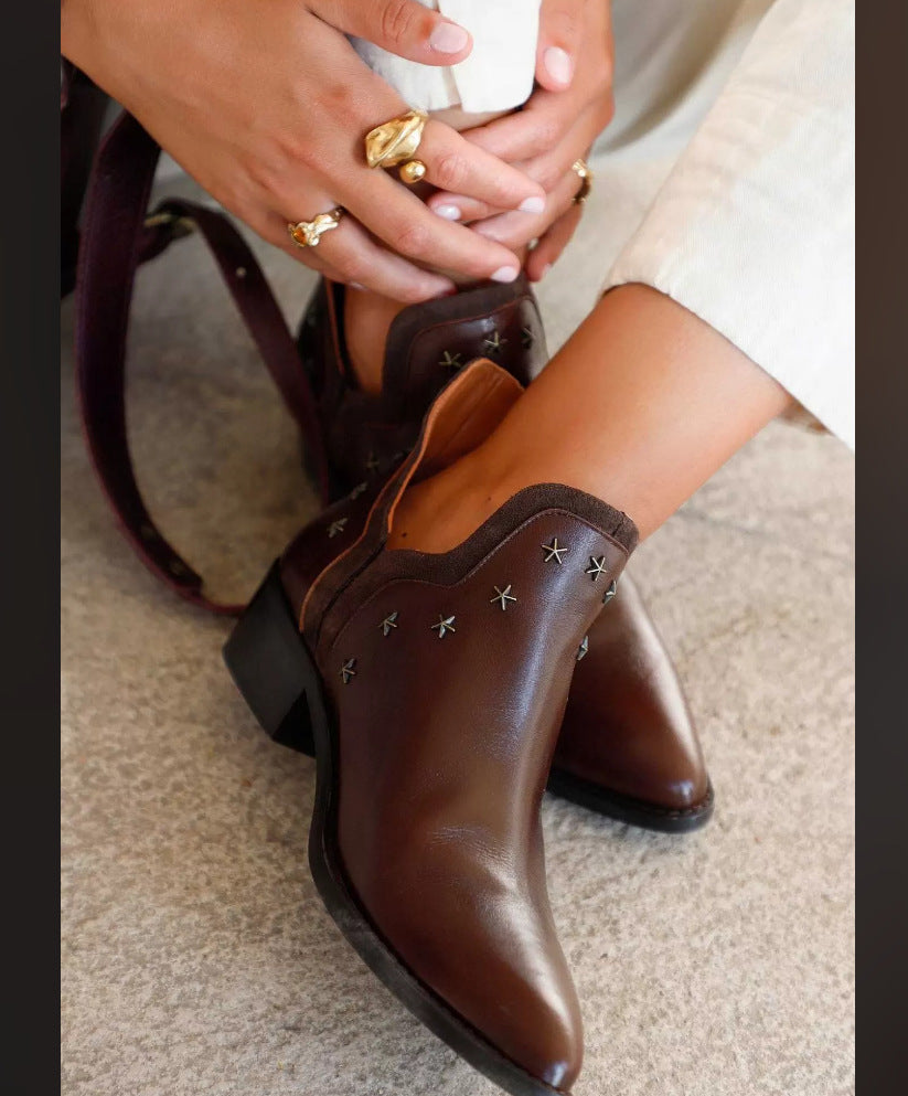 Western enkellaarsjes met studs