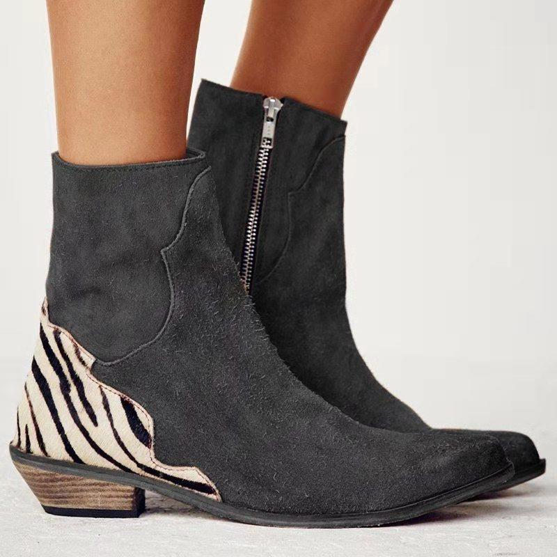 Wild Country zwarte enkellaarzen met animalprint details