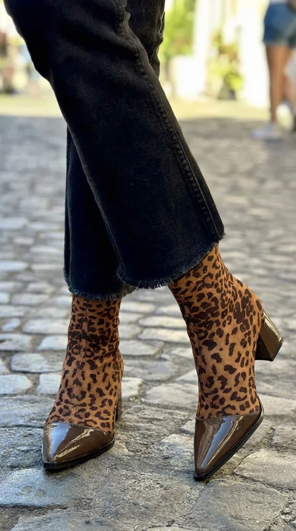 Animalprint enkellaarzen met glanzende punt