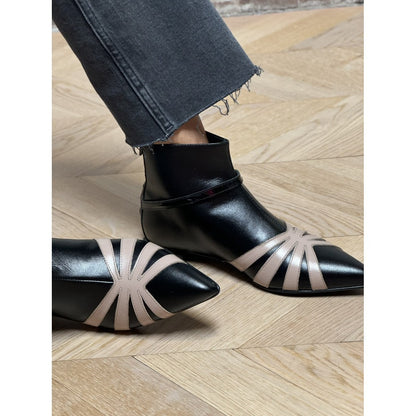 STIVALETTO GEOMETRICO A PUNTA